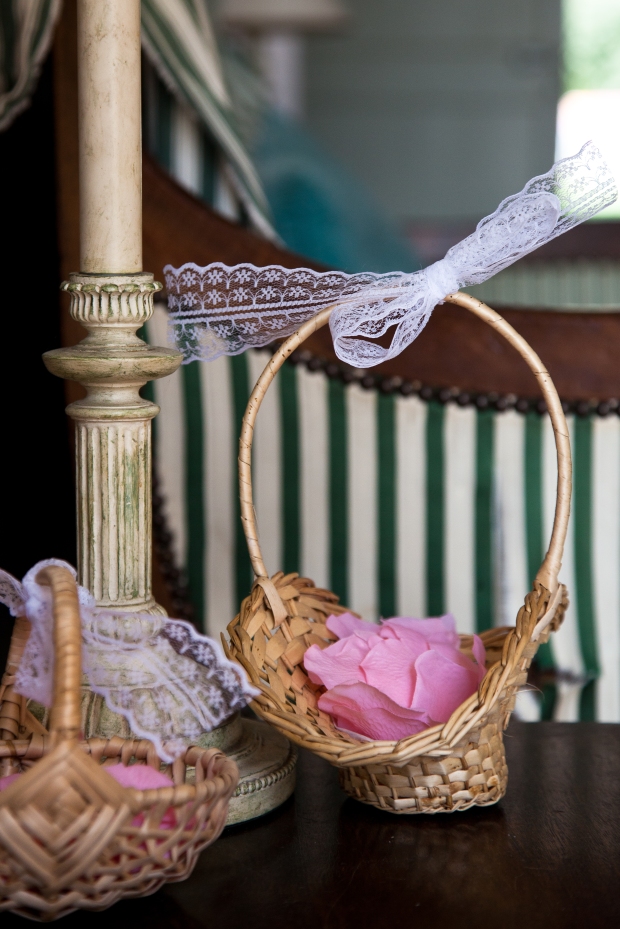 Flower Girl Petal Baskets. Shabby Chic Wedding. Pink and Lace.